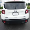Used 2022 Jeep Renegade Latitude image 4