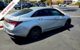Used 2022 Hyundai Elantra SEL image 5