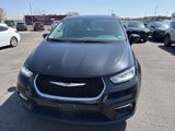 Used 2022 Chrysler Pacifica Touring-L image 5
