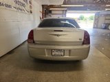 Used 2010 Chrysler 300 S image 4
