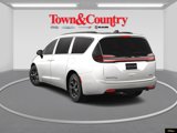 New 2025 Chrysler Pacifica Premium image 5
