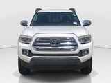 Used 2017 Toyota Tacoma SR5 image 3