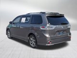Used 2019 Toyota Sienna SE image 3