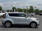 Used 2015 Kia Soul + image 4