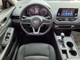 Used 2022 Nissan Altima 2.5 S image 3