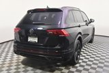 Used 2022 Volkswagen Tiguan SE R-Line image 6