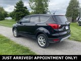 Used 2019 Ford Escape SE image 3