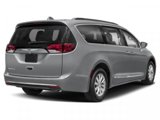 Used 2020 Chrysler Pacifica Touring-L image 2