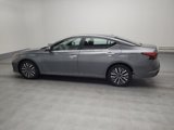 Used 2023 Nissan Altima 2.5 SV image 2