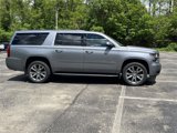 Used 2020 Chevrolet Suburban LT image 2