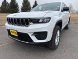 New 2025 Jeep Grand Cherokee Laredo image 2