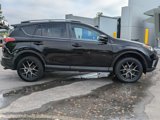 Used 2017 Toyota RAV4 SE image 4