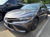 Used 2021 Toyota Camry SE image 2