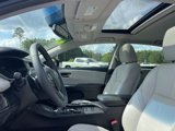 Used 2016 Toyota Avalon Touring image 4