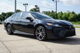 Used 2020 Toyota Camry SE image 2