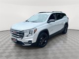 Used 2022 GMC Terrain AT4 image 3