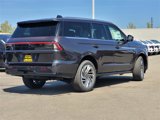 New 2025 Lincoln Navigator Reserve image 4