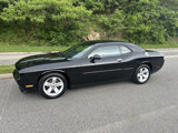 Used 2014 Dodge Challenger SXT image 3