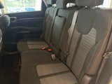 Used 2022 Kia Sorento LX image 6