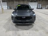 Used 2023 Ford Escape Platinum image 2