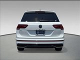 Certified 2022 Volkswagen Tiguan SE R-Line image 5