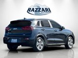 Used 2022 Kia Niro EX image 3