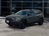 Used 2019 Jeep Cherokee Trailhawk image 3
