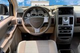 Used 2010 Chrysler Town & Country LX image 5