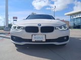 Used 2018 BMW 320i xDrive Sedan image 2