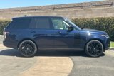 Used 2020 Land Rover Range Rover HSE image 3