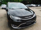 Used 2017 Chrysler Pacifica Touring-L image 2