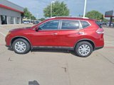 Used 2016 Nissan Rogue S image 3