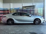 Used 2022 Toyota Camry SE image 4
