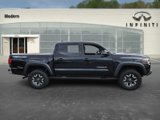Used 2019 Toyota Tacoma TRD Off-Road image 3
