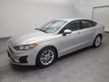 Used 2019 Ford Fusion SE image 2