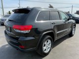 Used 2016 Jeep Grand Cherokee Laredo w/ Quick Order Package 23E image 3