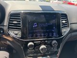 Used 2019 Jeep Grand Cherokee Laredo w/ 18" Wheel & 8.4" Radio Group image 5