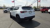 Used 2022 Jeep Compass Latitude image 2