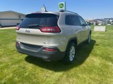 Used 2015 Jeep Cherokee Latitude image 2