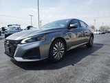 Used 2023 Nissan Altima 2.5 SV image 2
