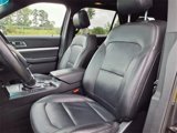 Used 2017 Ford Explorer XLT w/ Equipment Group 202A image 4