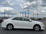 Used 2014 Toyota Camry L image 3
