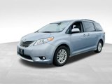 Used 2014 Toyota Sienna L image 2