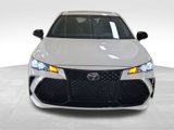 Used 2019 Toyota Avalon XSE image 3