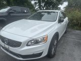 Used 2017 Volvo V60 T5 Cross Country w/ Convenience Package image 3