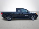 Used 2015 Nissan Titan SV w/ SV Value Truck Package image 5