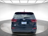 Used 2019 Kia Sorento LX image 4