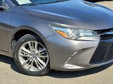 Used 2017 Toyota Camry SE image 3