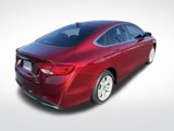 Used 2017 Chrysler 200 Limited Platinum image 5
