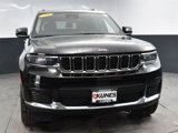 Used 2023 Jeep Grand Cherokee L Laredo image 2
